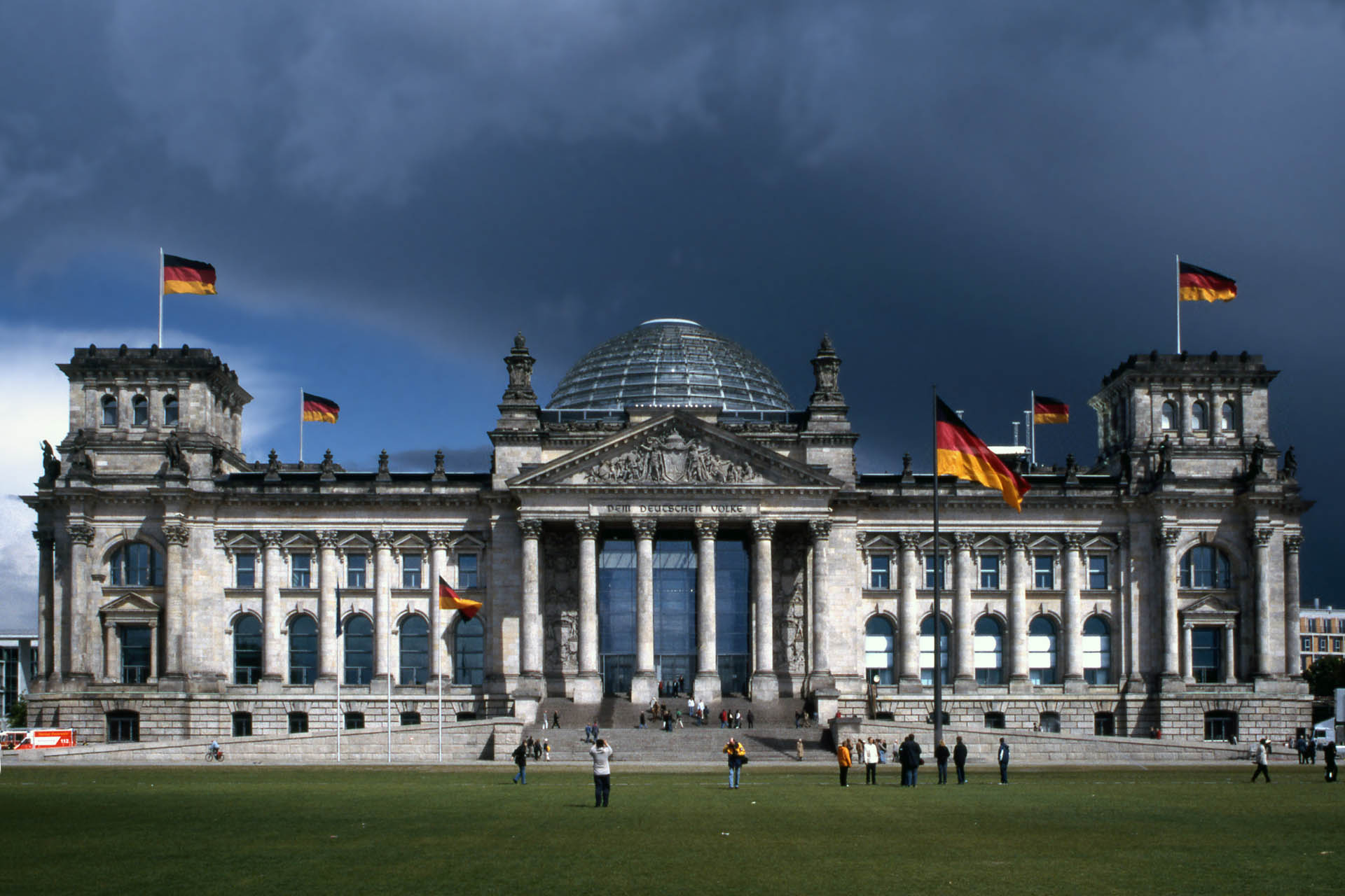 Немецкий парламент. Бундестаг Германии. Парламент Германии. Бундестаг парламент. Bundestag - немецкий парламент.